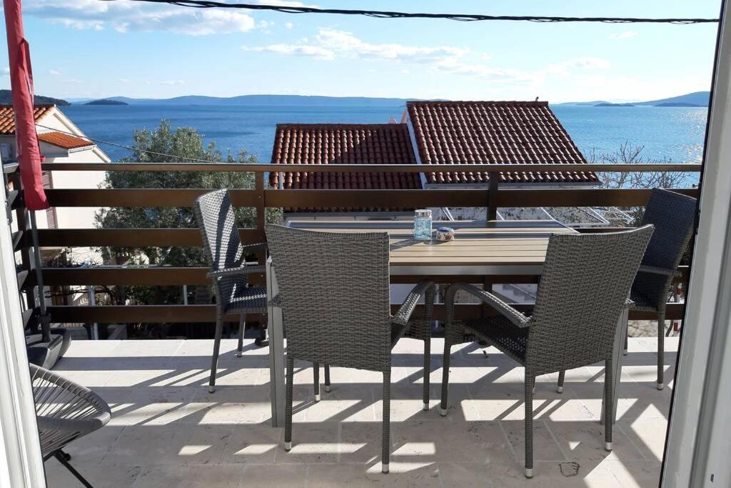 Apartment Jurcevic Seget Vranjica
